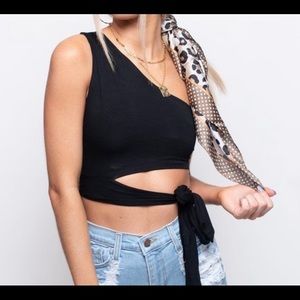 One shoulder tie around the rib top